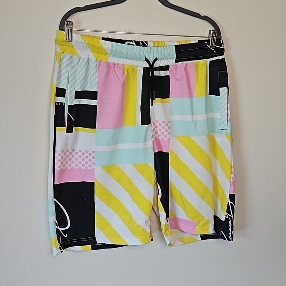 REASON Men's Relax Shorts Large Color Block